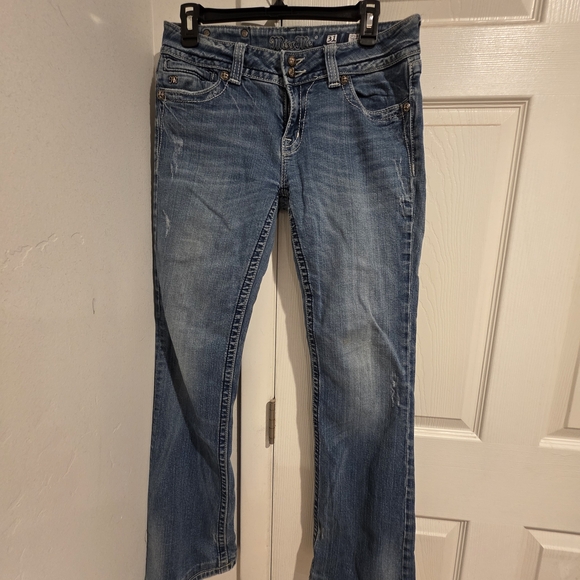 Miss Me Embellished Jeans - Picture 5 of 9